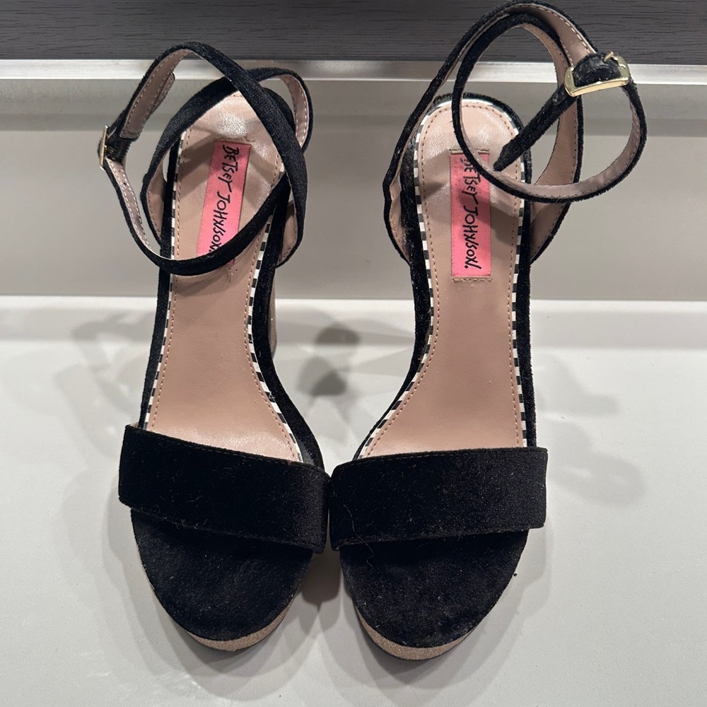 Betsy Johnson Mattie Black Velvet Platform Heels